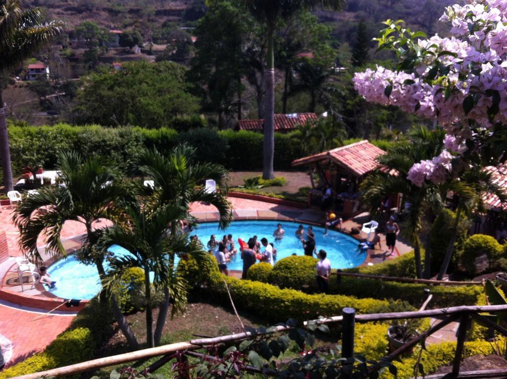 Hotel Campestre Casona Del Camino Real San Gil Exterior photo
