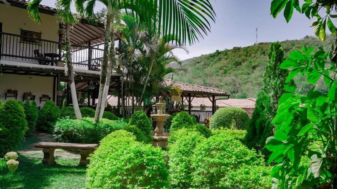 Hotel Campestre Casona Del Camino Real San Gil Exterior photo