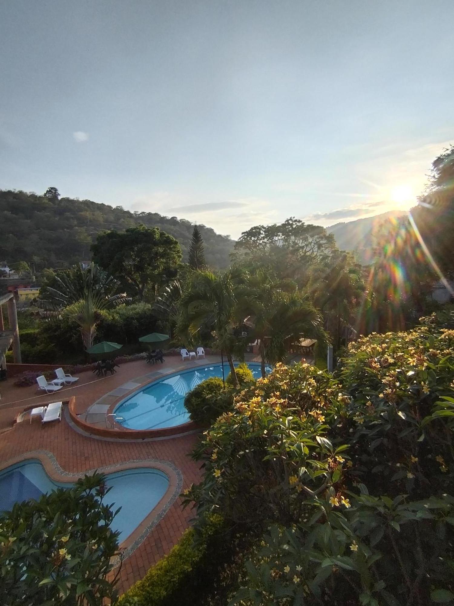Hotel Campestre Casona Del Camino Real San Gil Exterior photo