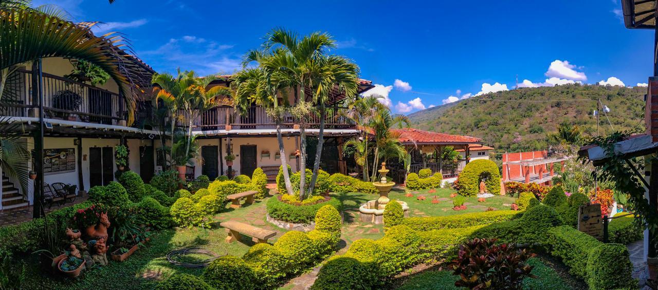 Hotel Campestre Casona Del Camino Real San Gil Exterior photo